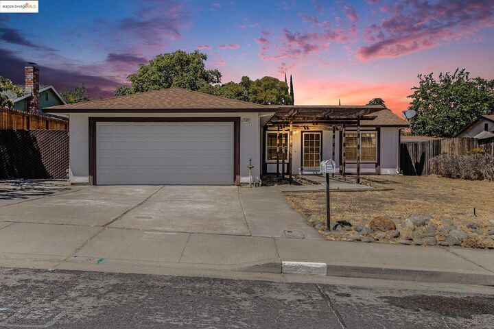 2104 Colfax Way  Antioch CA 94509 photo