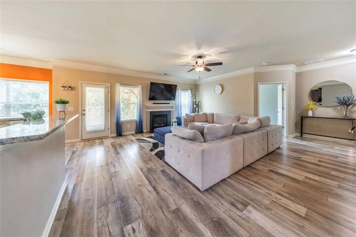 Property Photo: 138 Saddle Horse Lane GA 30141