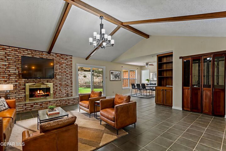 Property Photo: 408 Los Seris Place TX 79912