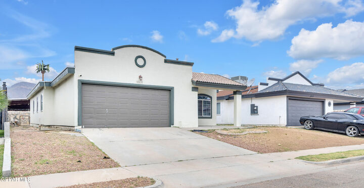 Property Photo: 11309 Charles Reynolds Lane TX 79934