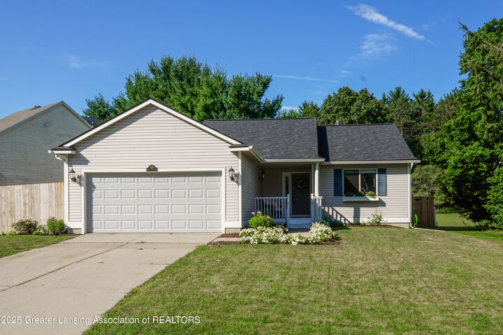 431 Winding River Drive  Williamston MI 48895 photo