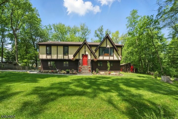 111 Redgate Rd  Parsippany-Troy Hills Twp. NJ 07005 photo
