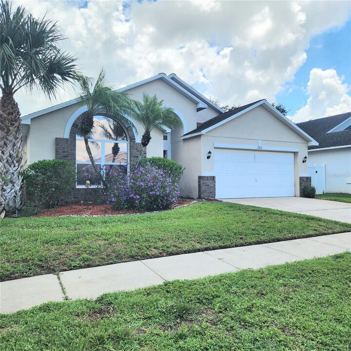 Property Photo: 12812 Gettysburg Circle FL 32837