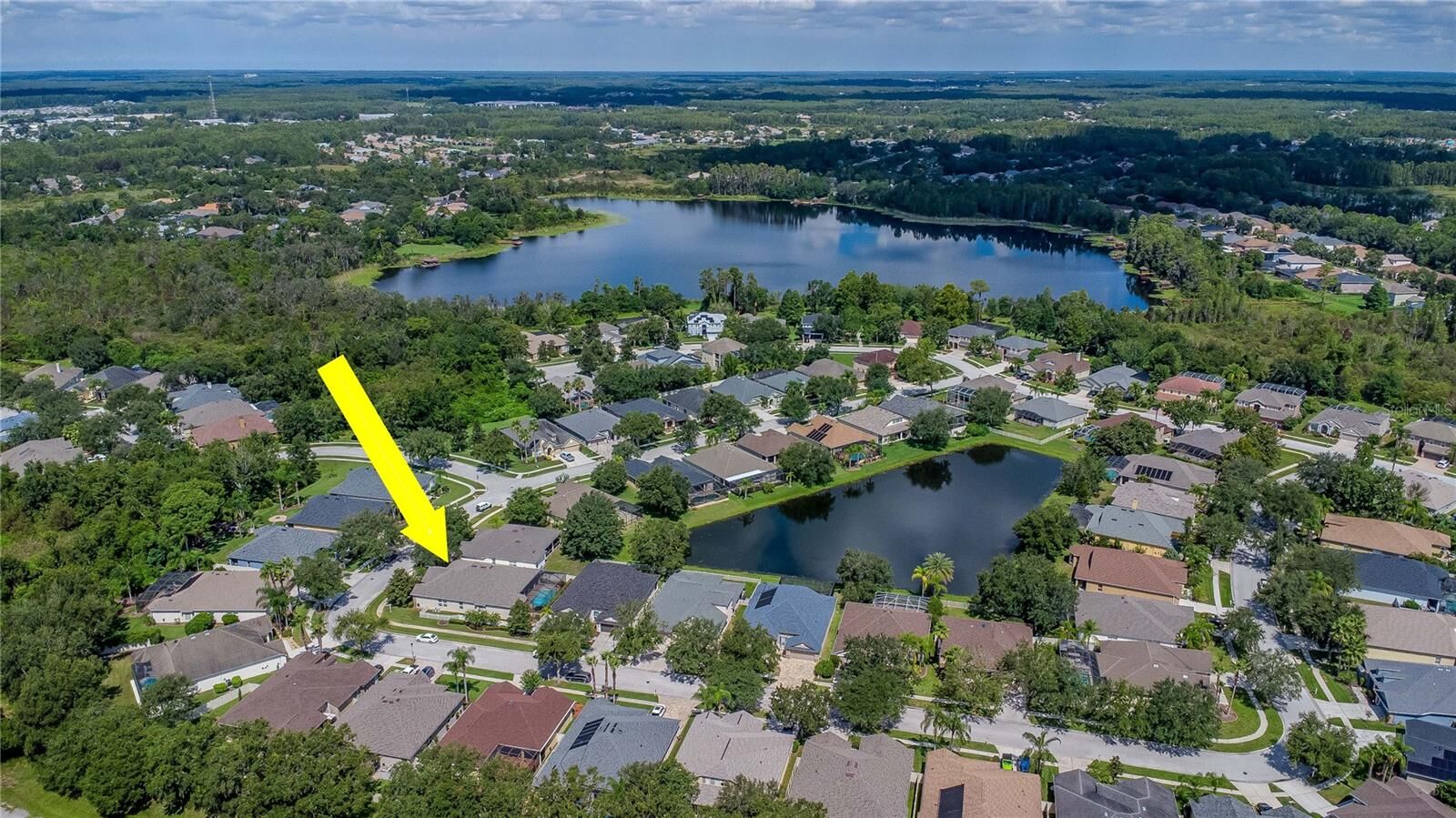 Property Photo: 7204 Derwent Glen Circle FL 34637