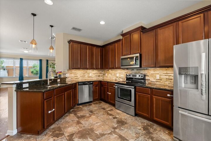 Property Photo:  955 Belles Ferry Loop  FL 32771 