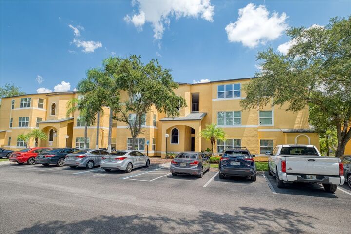 4536 Commander Drive 1538  Orlando FL 32822 photo