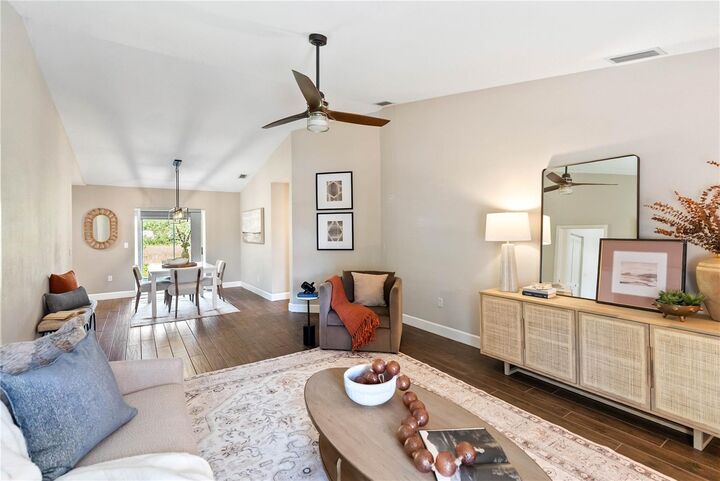 Property Photo: 5471 Cynthia Lane FL 34235