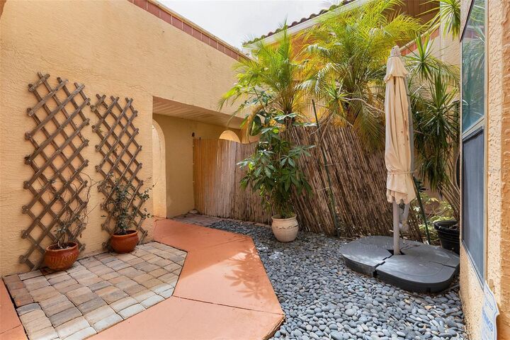 Property Photo: 7711 Sugar Bend Drive 7711 FL 32819