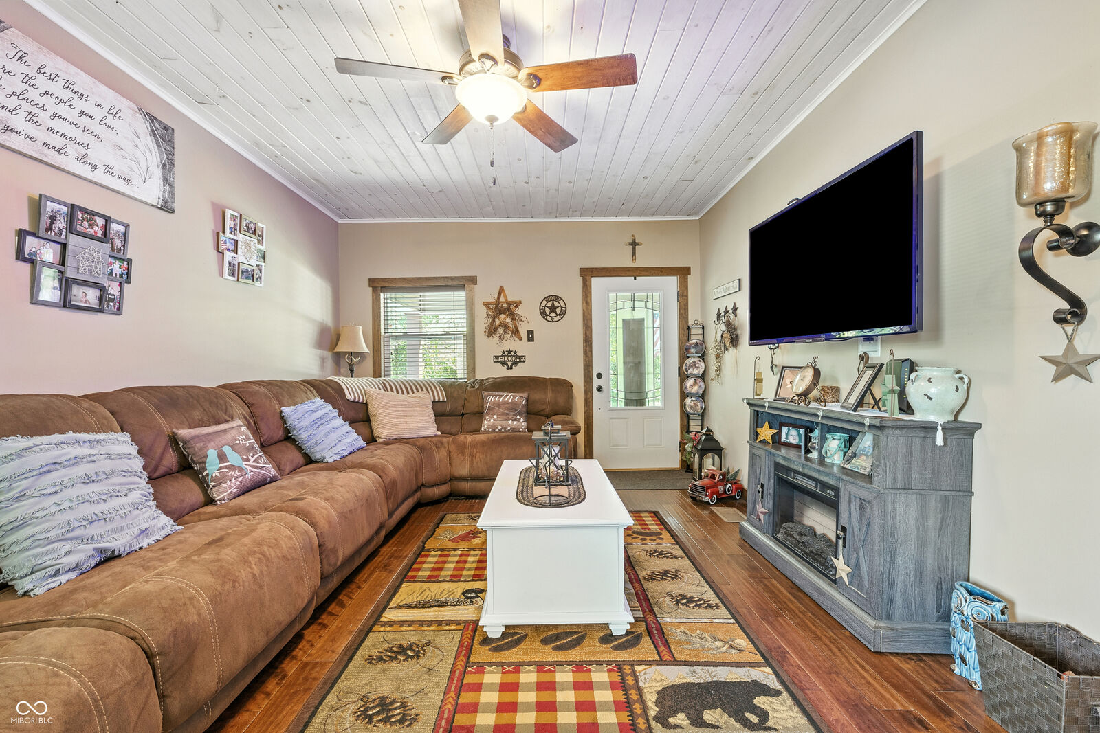 Property Photo: 10760 N Shirley Street IN 47885