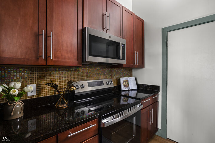 630 N College Avenue 408  Indianapolis IN 46204 photo