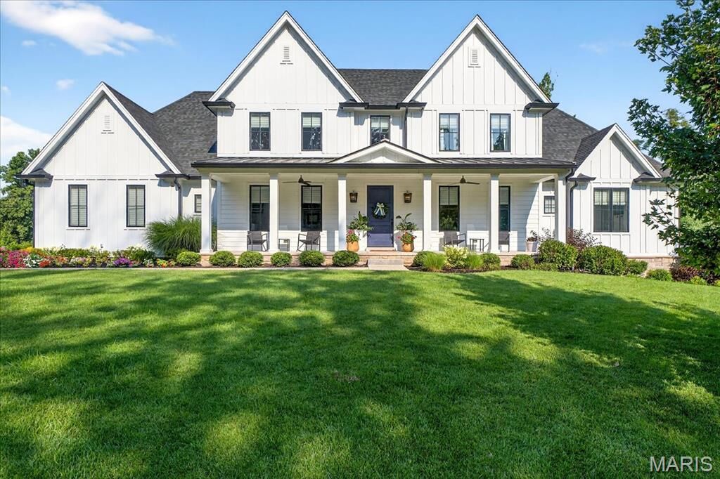 Property Photo: 1737 Folkstone Drive MO 63131