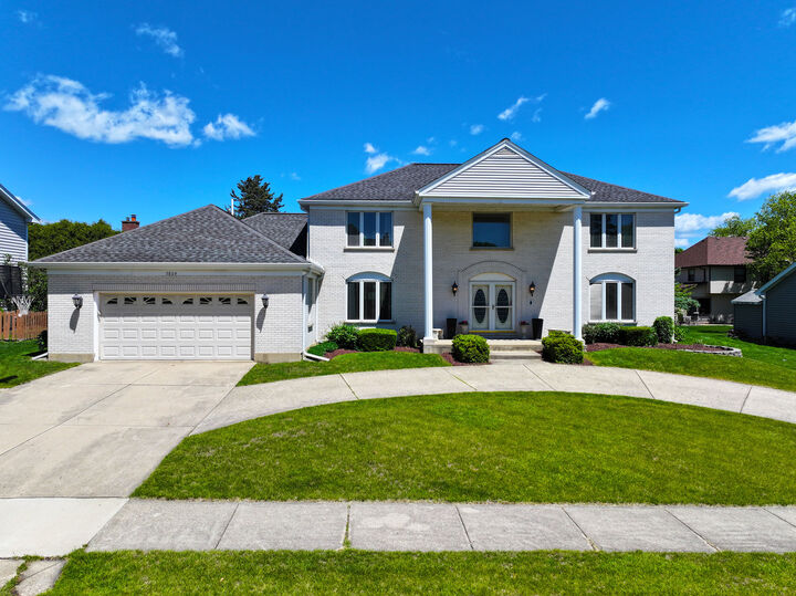 5804 N Corona Drive  Palatine IL 60067 photo