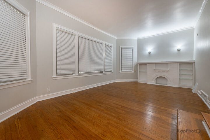 Property Photo: 8105 S Princeton Avenue IL 60620