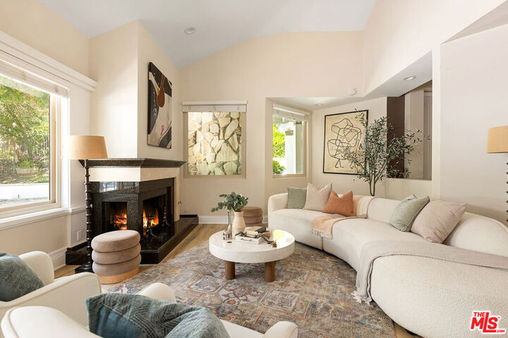 1481 Kingston Circle  Thousand Oaks CA 91362 photo