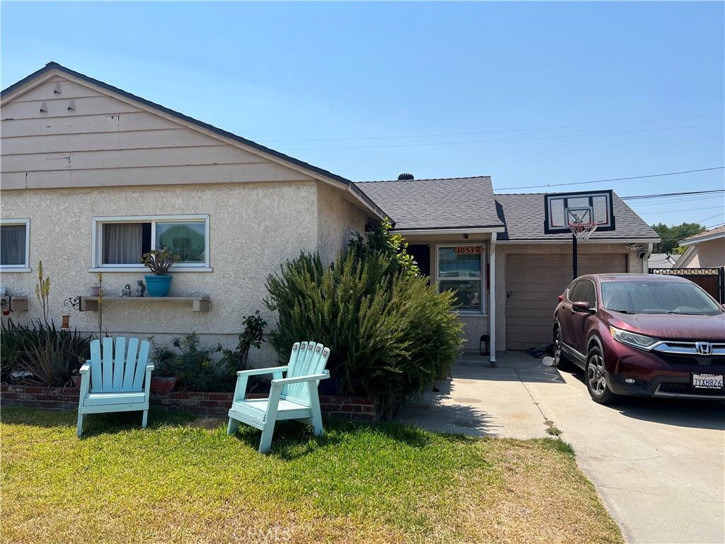Property Photo:  10539 Gridley Road  CA 90670 