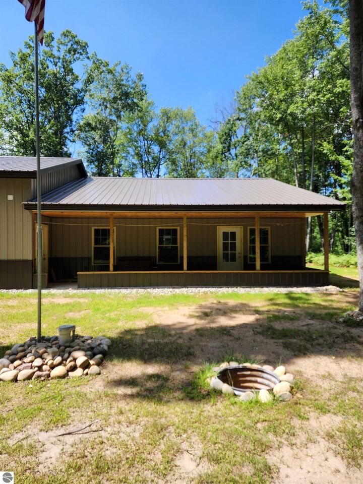 Property Photo:  6698 Birdsong Road  MI 48629 