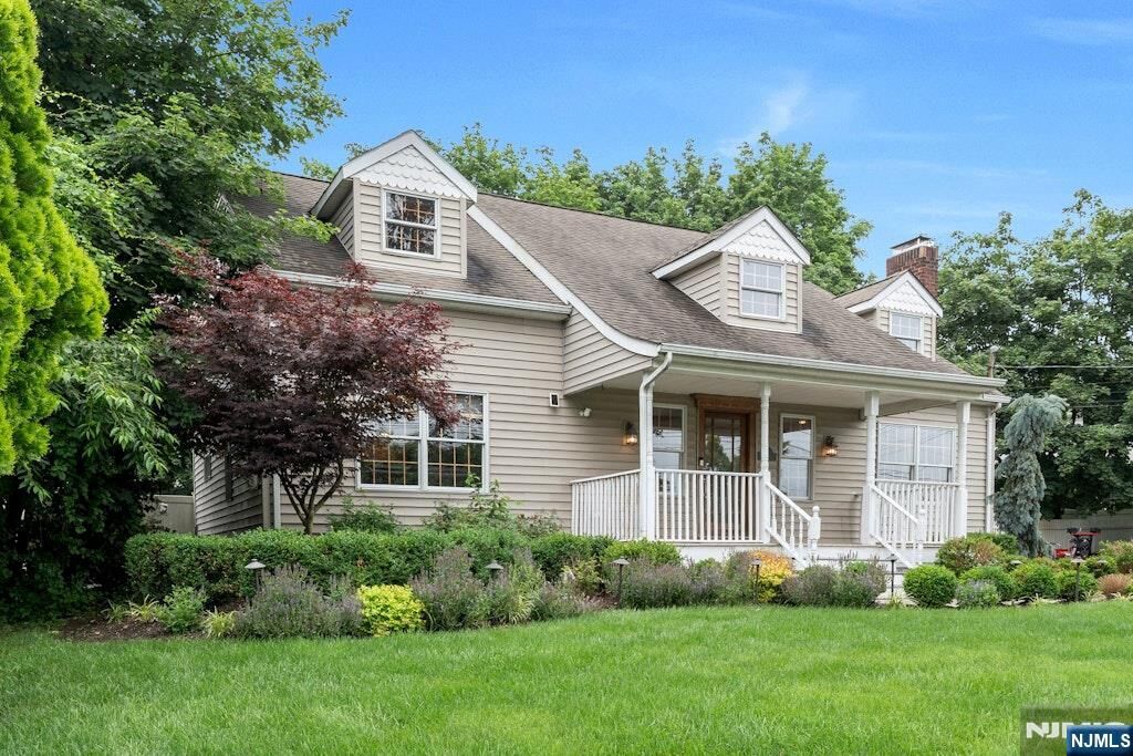 Property Photo:  25 Sunrise Drive  NJ 07470 