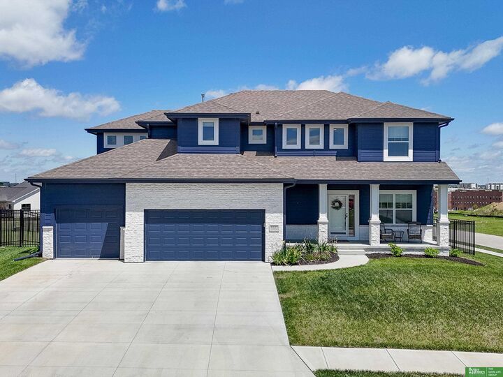 Property Photo:  6531 S 208th Avenue  NE 68022 