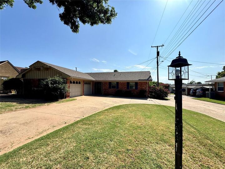 2615 S 18th Street  Chickasha OK 73018 photo