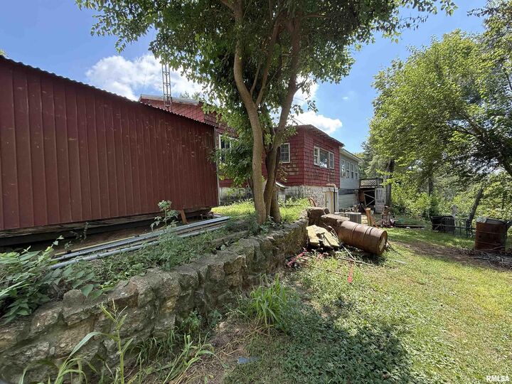 Property Photo: 502 N Kennedy Street IL 62617