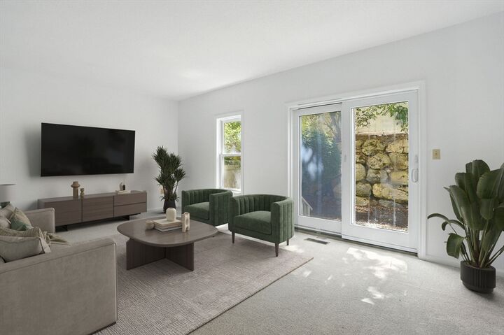 Property Photo:  19 Hammond Place 19  MA 01801 