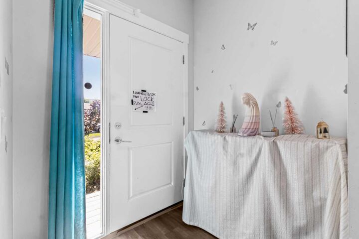 Property Photo: 351 Monteith Drive SE 94 AB T1V 0G1