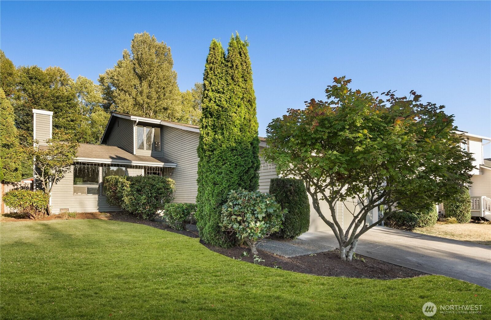 Property Photo:  23405  12th Place W  WA 98021 