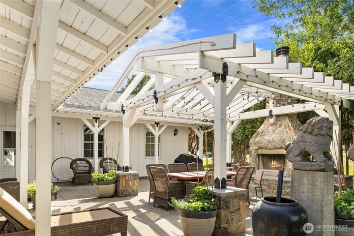 Property Photo: 1210 Takhoma Farm Road WA 98926