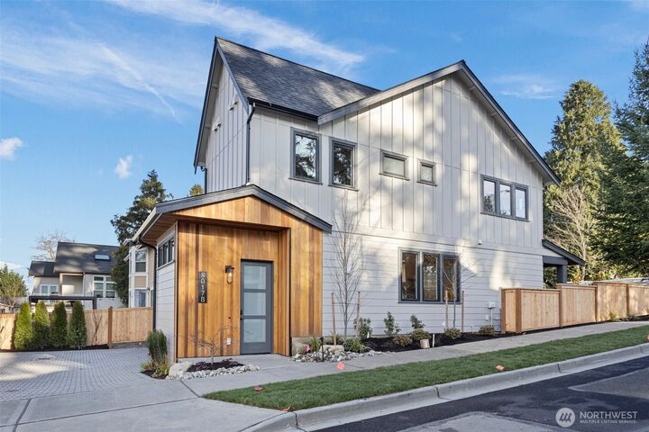 Property Photo:  8017  126th Avenue NE B  WA 98033 