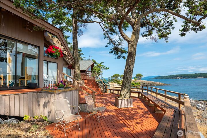 190  Island Drive  Friday Harbor WA 98250 photo