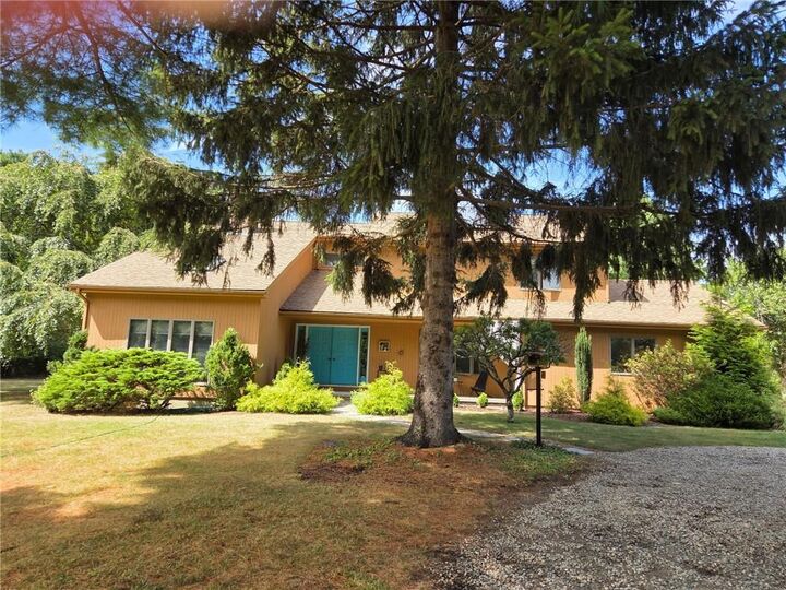 Property Photo: 40 Gosnold Road RI 02852