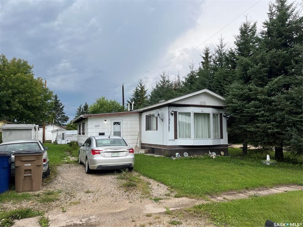 Property Photo: 209 1st Street W SK S0J 1T0