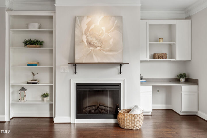 Property Photo: 3811 Lunceston Way 208 NC 27613