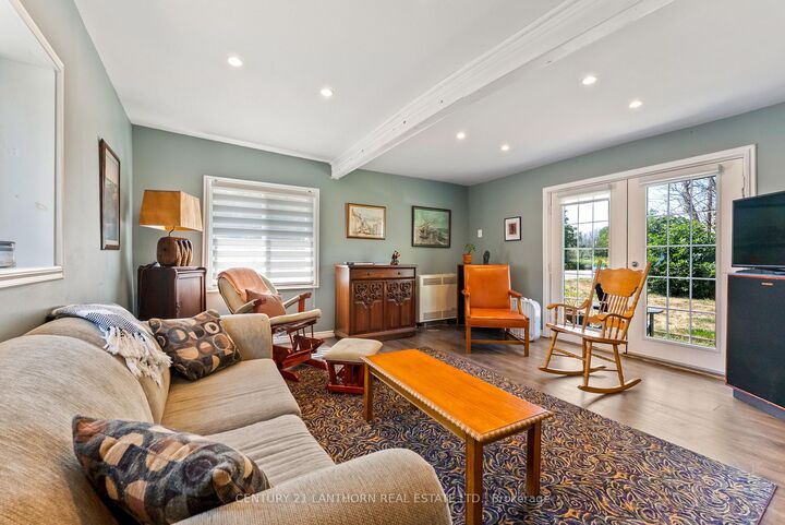 Property Photo:  43 Stanley Street  ON K0K 1G0 