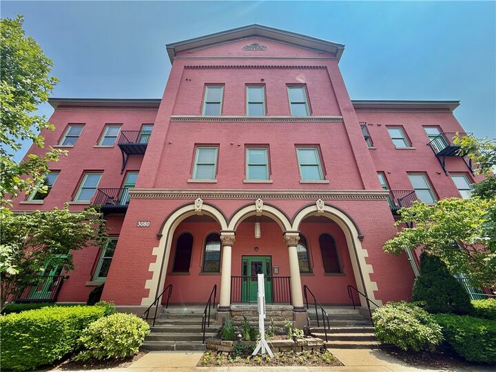 Property Photo:  3080 Smallman St Ph13  PA 15201 