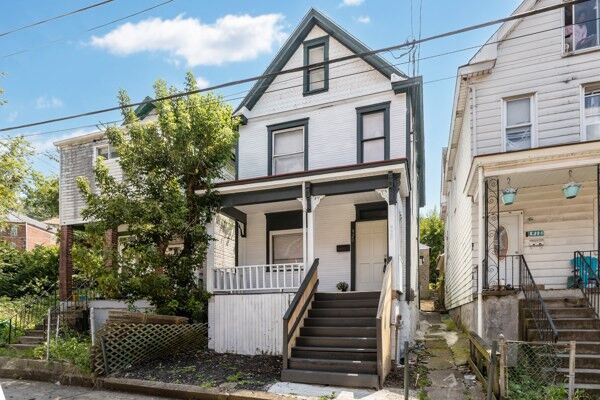 Property Photo: 920 Cliff St PA 15104