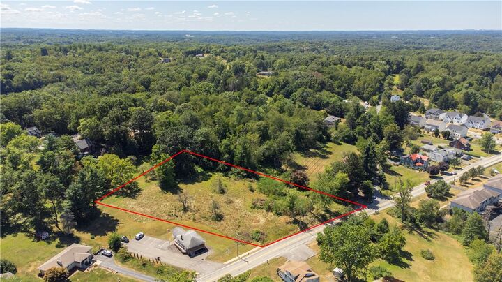 Property Photo: 2425 Rochester Rd PA 15143