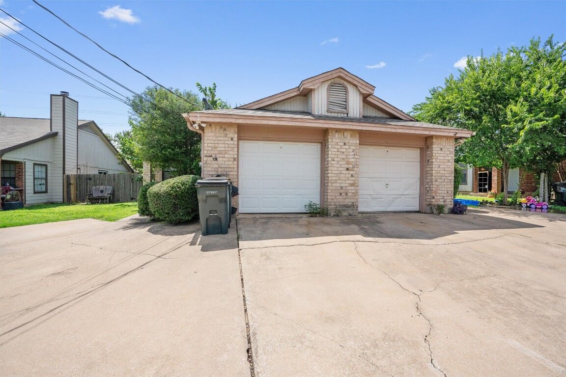 Property Photo: 212 Tamara Drive A &Amp B TX 78628