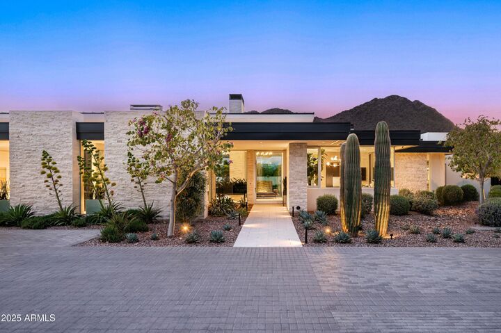 5611 N Wilkinson Road  Paradise Valley AZ 85253 photo