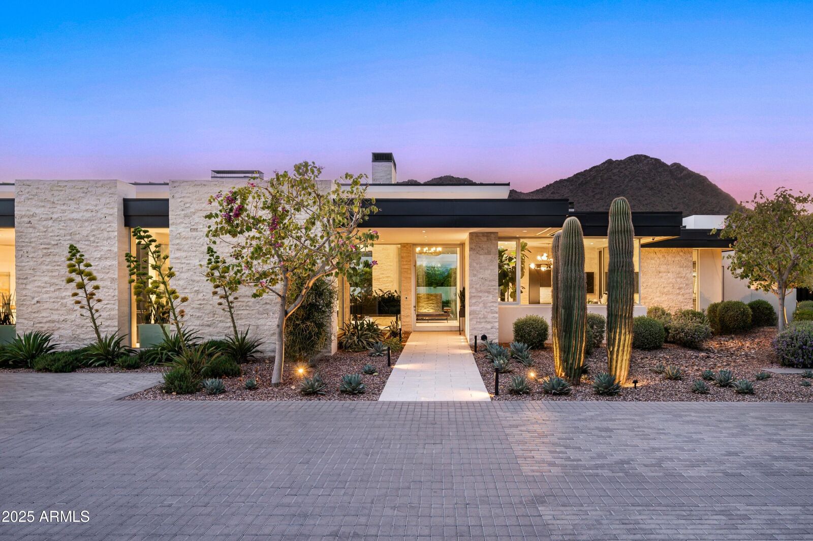 Property Photo: 5611 N Wilkinson Road AZ 85253