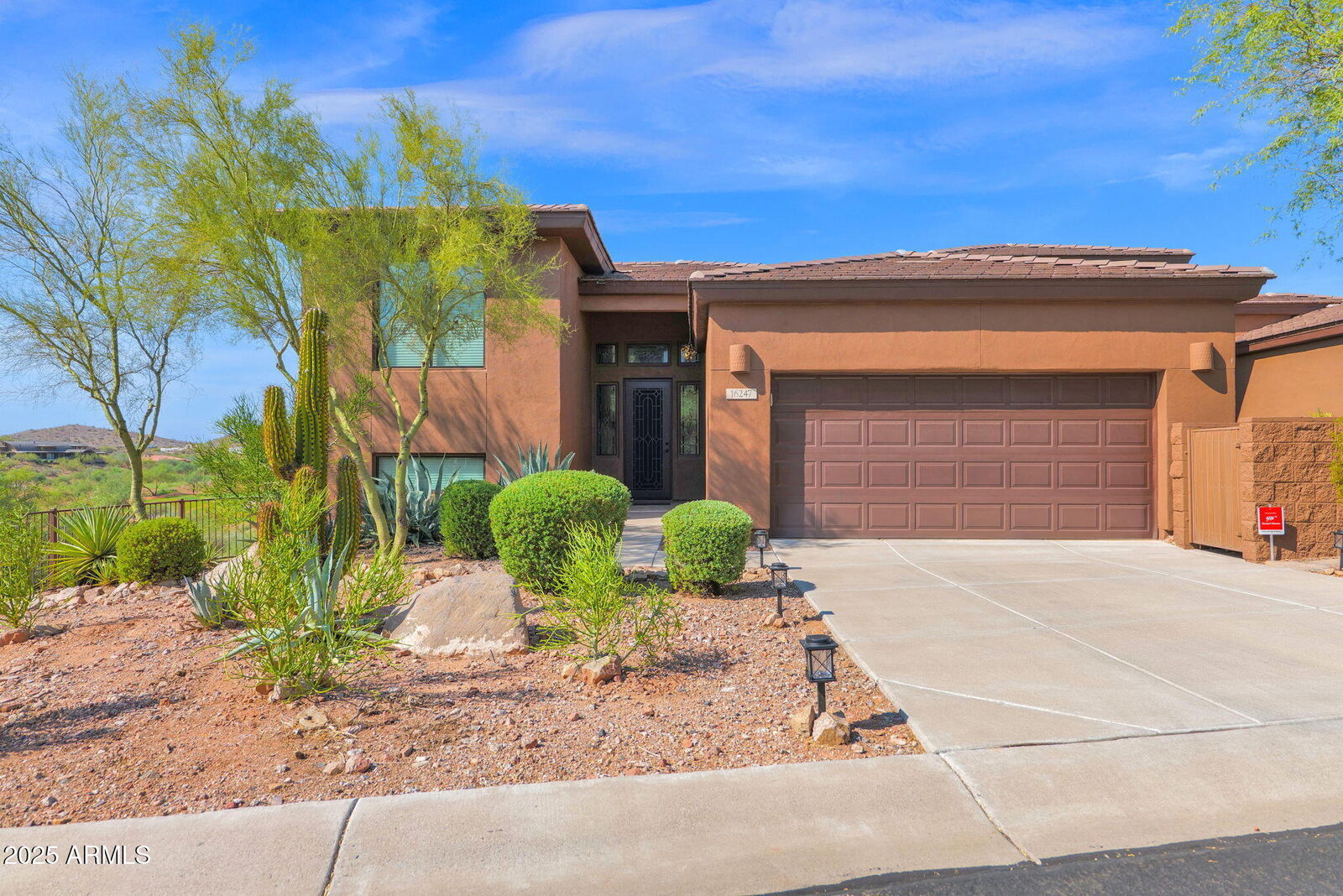 Property Photo: 16247 E Links Drive AZ 85268