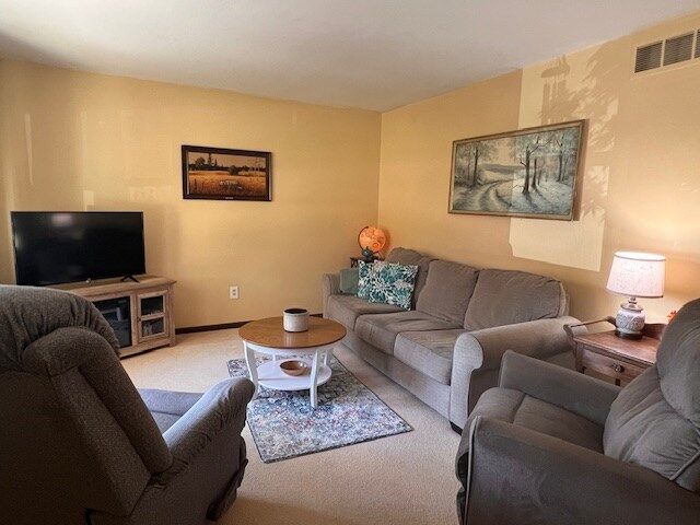 Property Photo:  1064 Elmarna Ave  OH 44805 