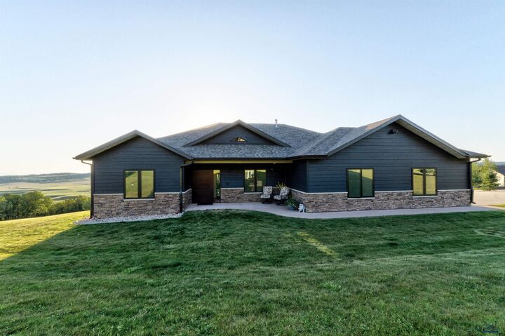 Property Photo: 11840 Ridgefield Ct SD 57783
