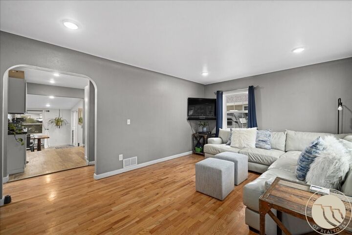 Property Photo: 1217 Avenue F MT 59102