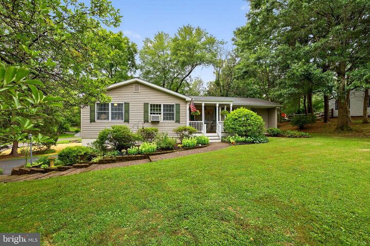 Property Photo: 13 Walton Drive PA 18938