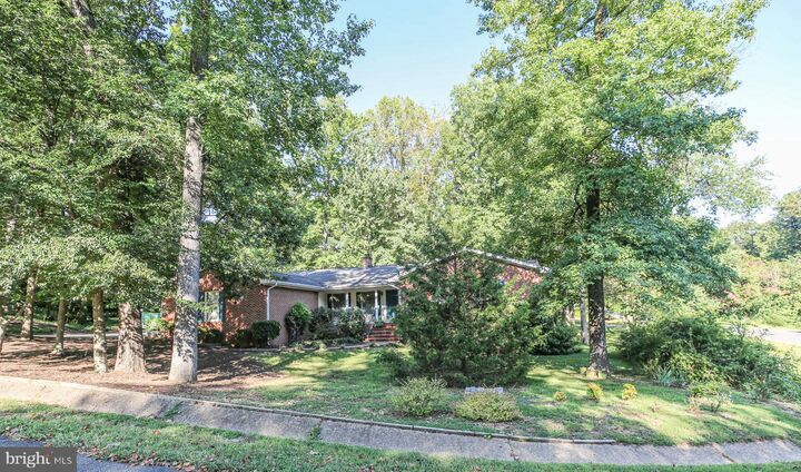 Property Photo: 17 Seneca VA 22401