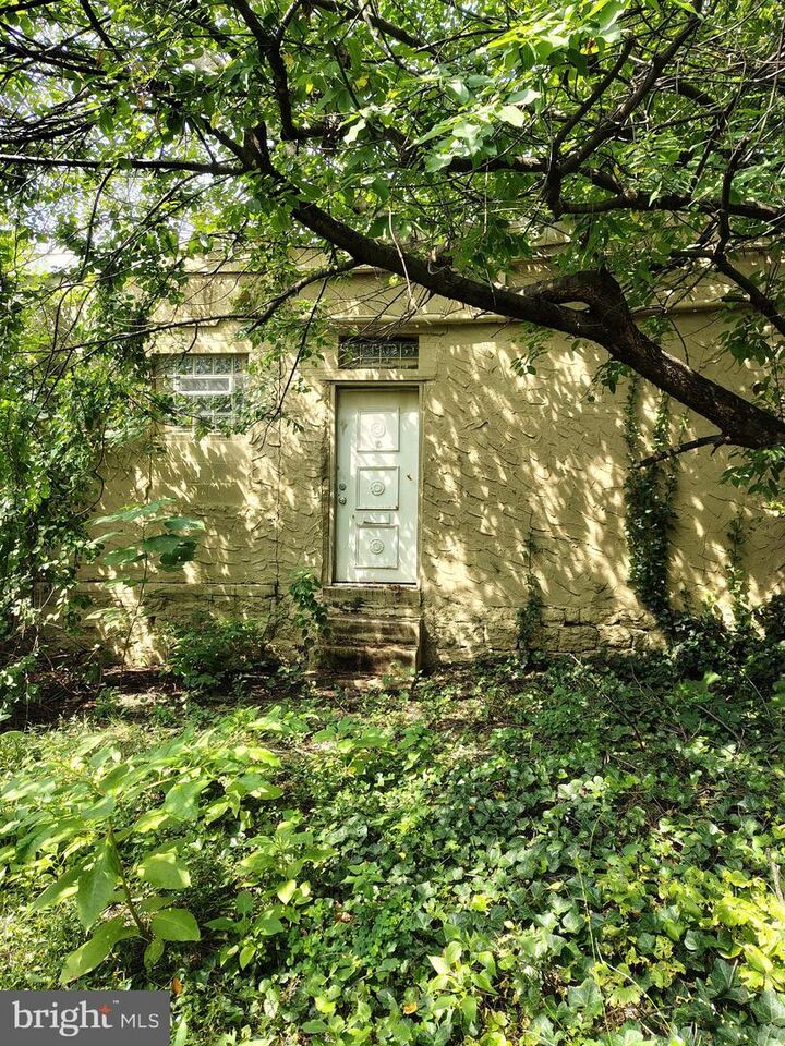 Property Photo: 230 N 53rd Street PA 19139