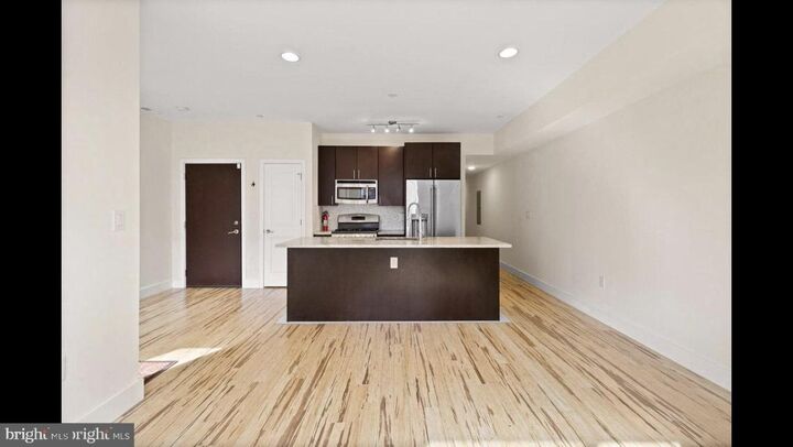 Property Photo: 902 N 16th Street 2 PA 19130