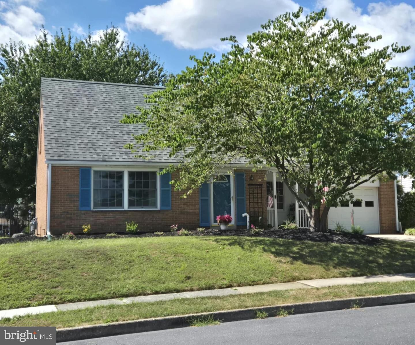 Property Photo: 11 High Street PA 17025