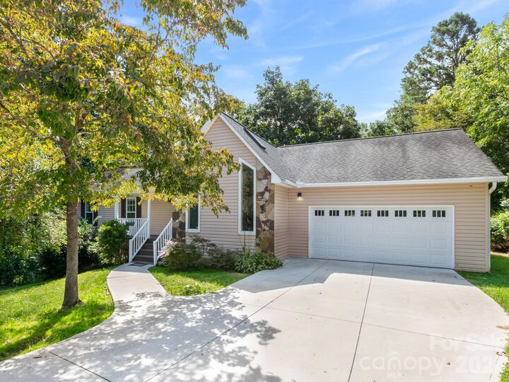 Property Photo:  31 Lela Johnson Lane  NC 28803 